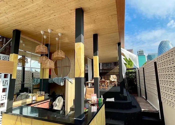Blu Ari Stylish Gay Poshtel