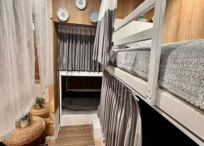 Hostal Blu Ari Stylish Gay Poshtel *