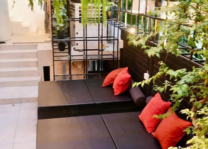 Blu Ari Stylish Gay Poshtel Hostal *
