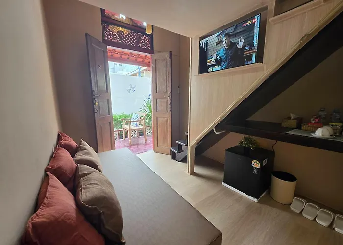 Hostal Blu Ari Stylish Gay Poshtel