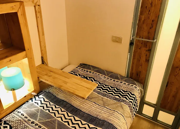 Blu Ari Stylish Gay Poshtel * Bangkok