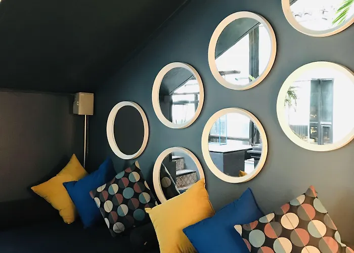 Blu Ari Stylish Gay Poshtel Hostal