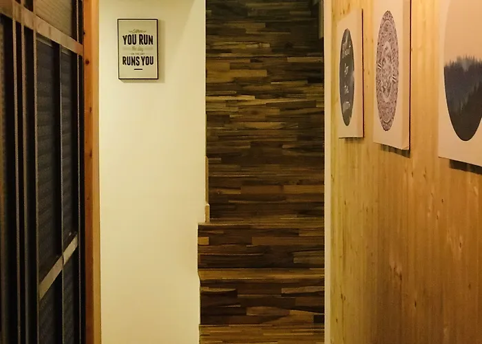 Hostal Blu Ari Stylish Gay Poshtel *