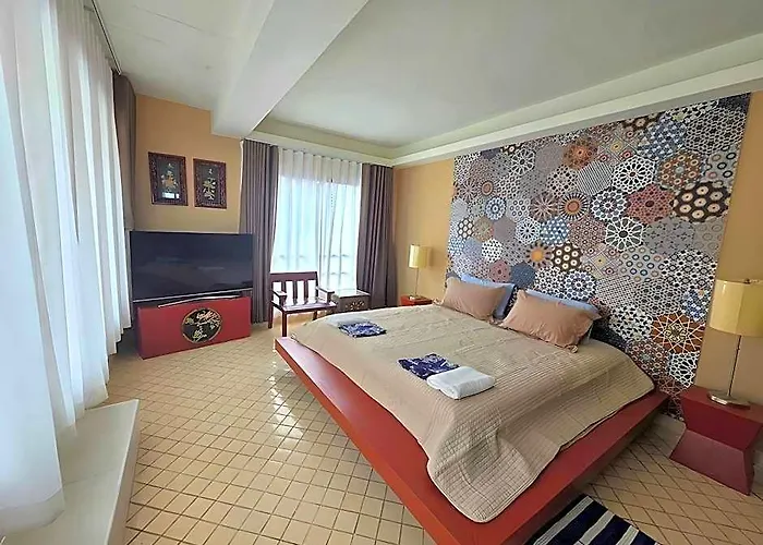 Hostal Blu Ari Stylish Gay Poshtel Bangkok