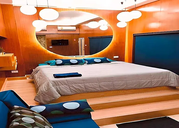 Blu Ari Stylish Gay Poshtel Hostal