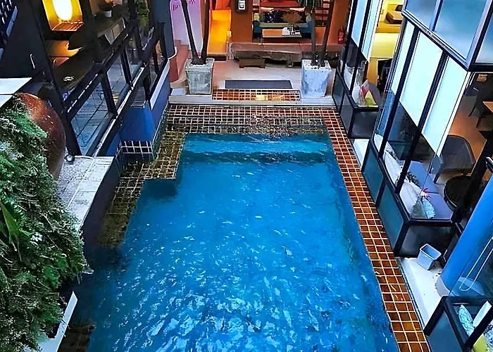 Blu Ari Stylish Gay Poshtel Hostal