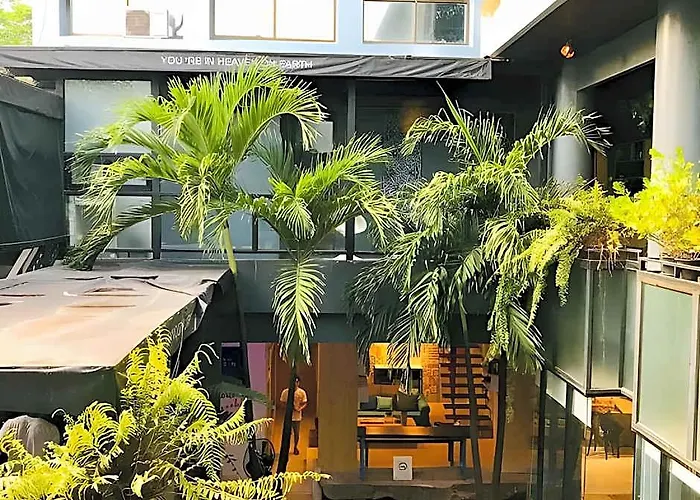 Blu Ari Stylish Gay Poshtel Hostal *