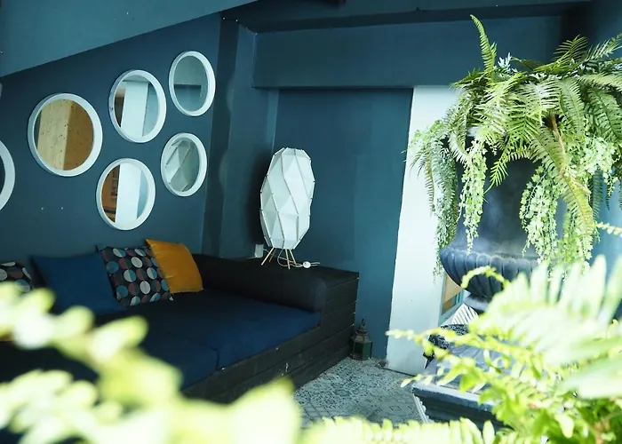Blu Ari Stylish Gay Poshtel Hostal